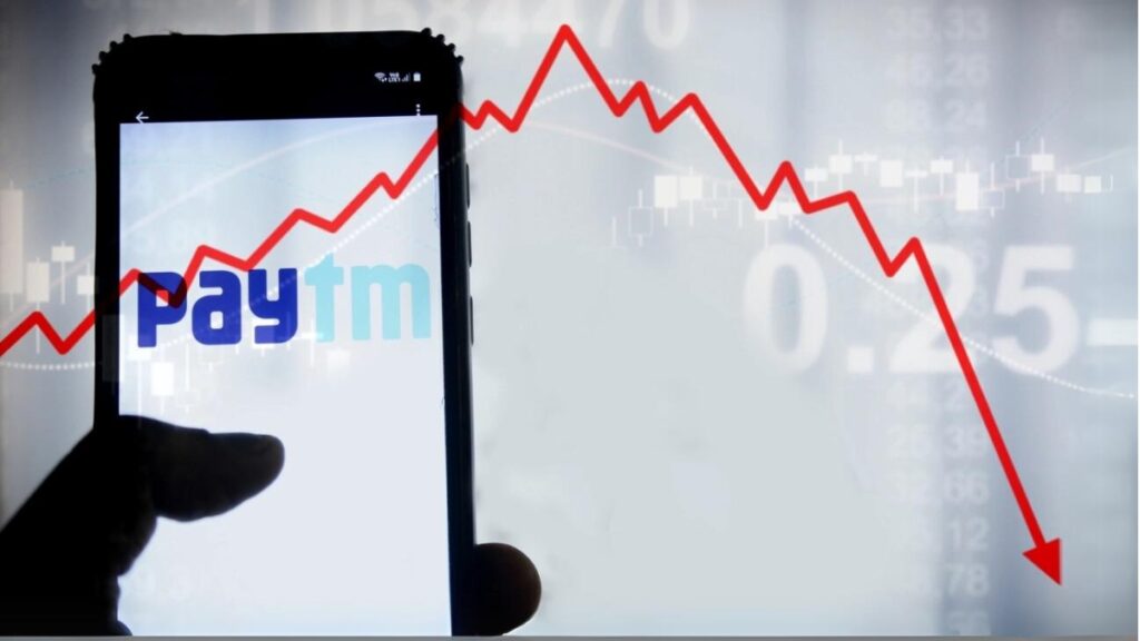 Paytm shares down by 20% amidst sudden small loan slash – Investors in panic!