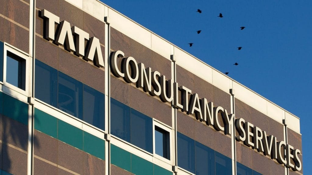 TCS employee suspended for reporting security breach