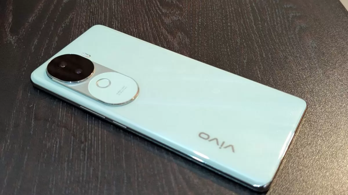 Vivo V40e