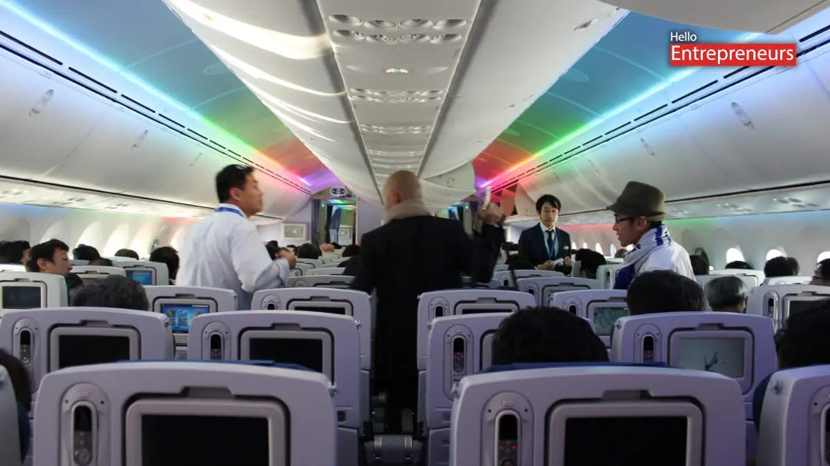 Chinese man caught stealing from sleeping passenger on flight to singapore