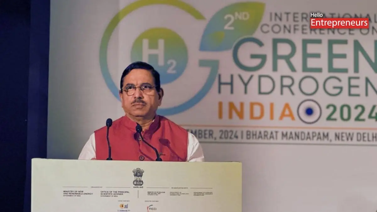 Renewable Energy Minister Pralhad Joshi calls for proposals for biomass-based green hydrogen plants