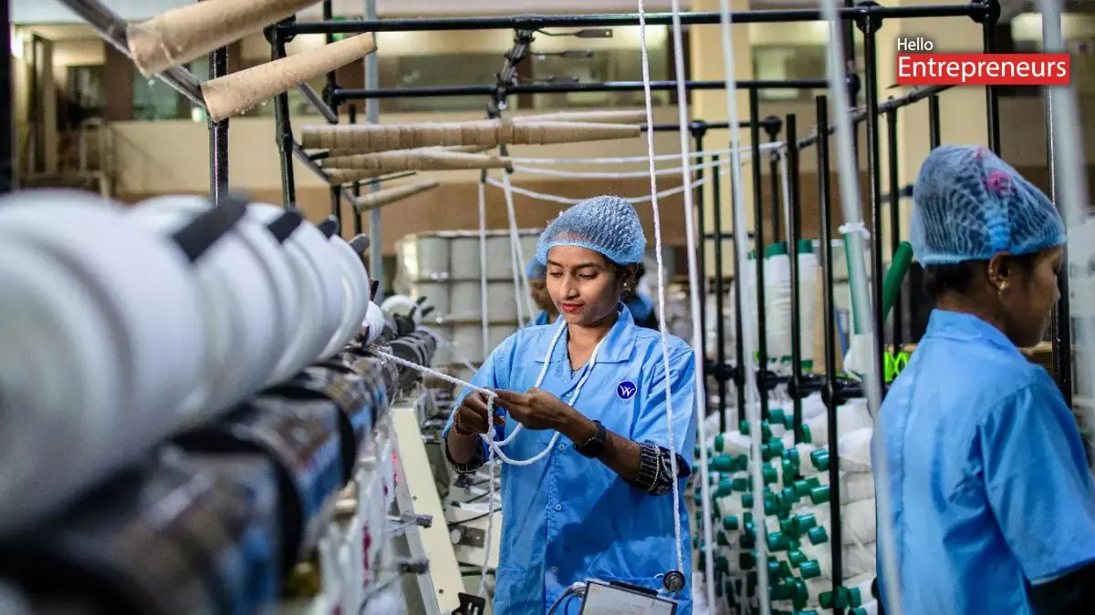India Factory Growth Falls to 9 Month Low and Export Tension Rises