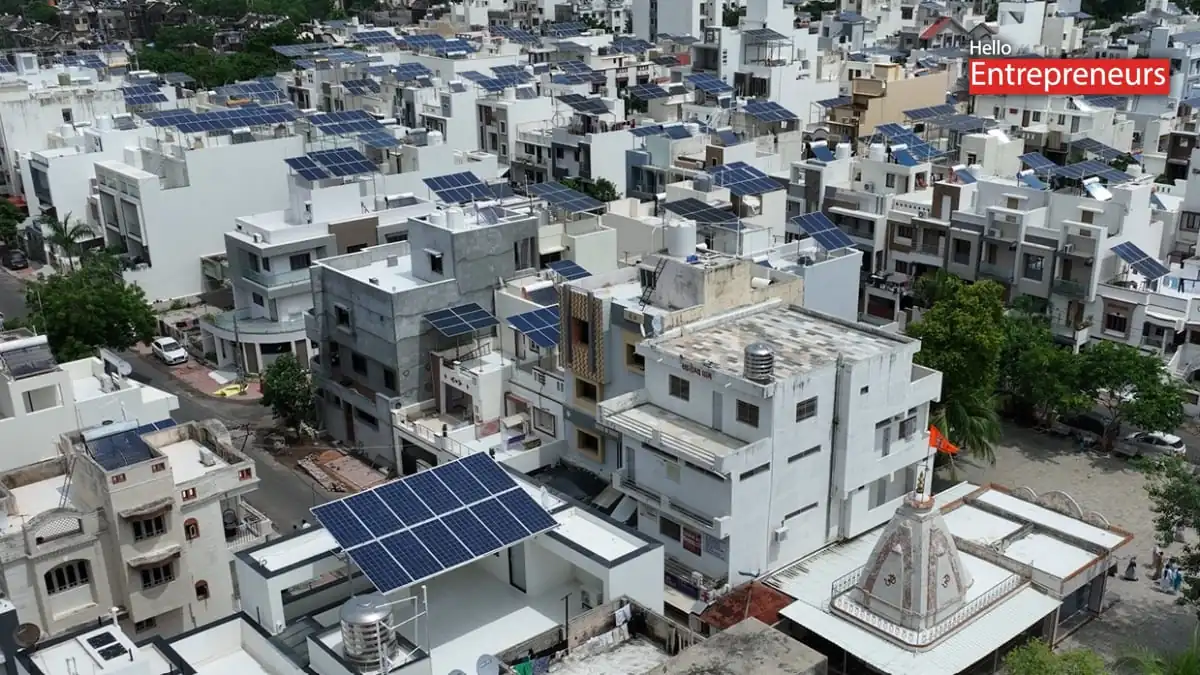 Gujarat Crosses 5 Lakh Rooftop Solar Installations, Achieves 1,879 MW Capacity