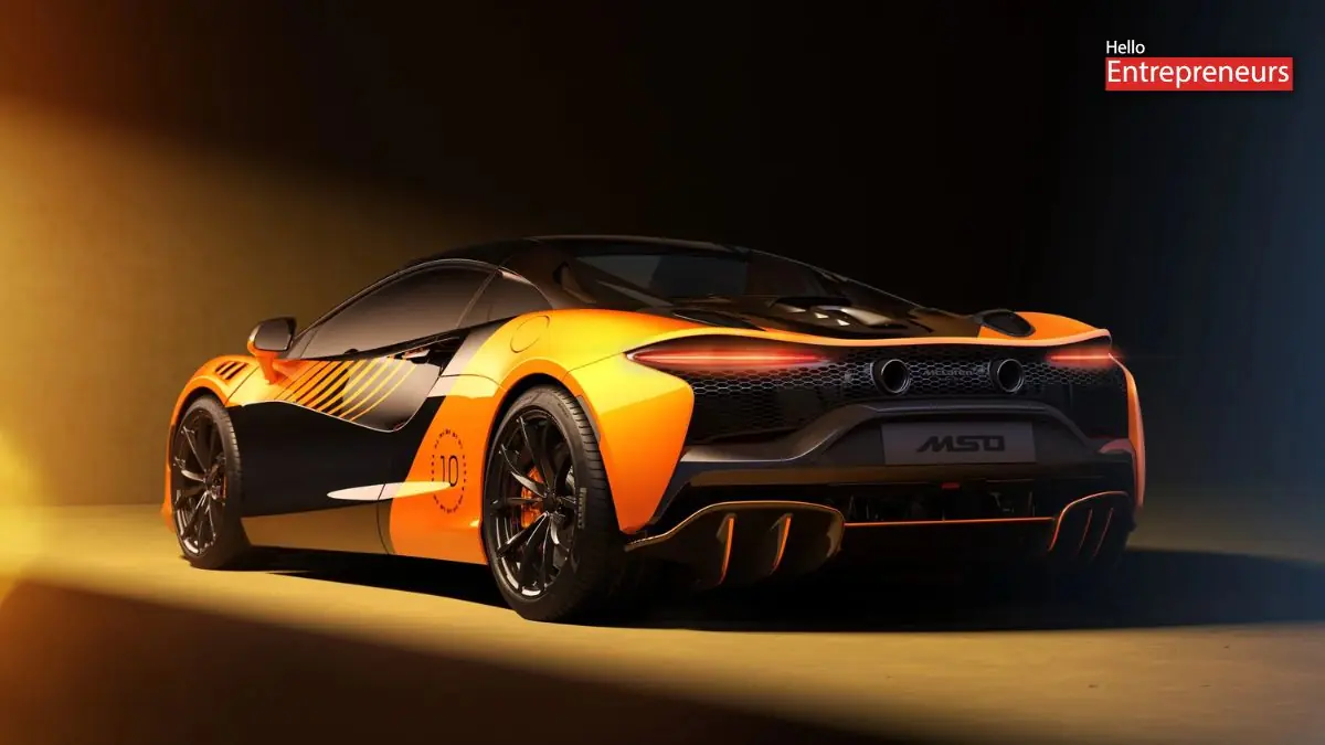 Artura Spider MCL39 breaks cover as McLaren marks historic F1 triumph