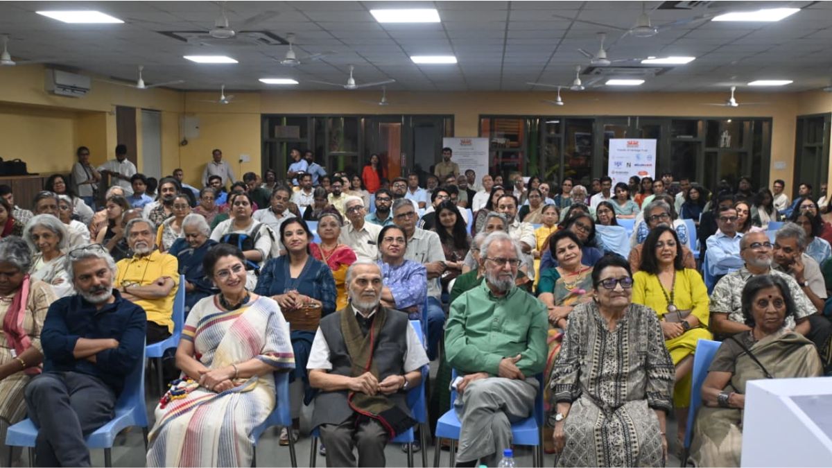 Navrachana University