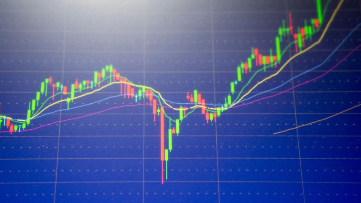 How All-Time High Stocks In A Sector Create Valuation Anchors For Peer Companies