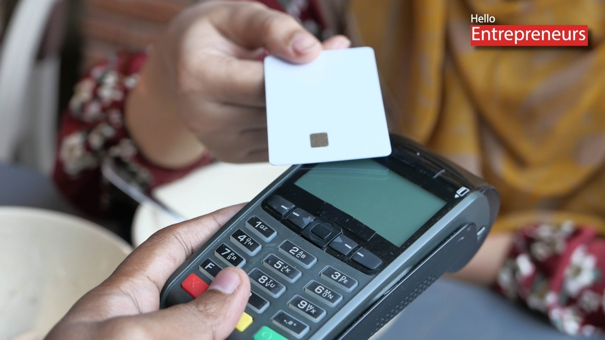 Credit Card Usage Surges 2.6-Fold in Four Years, Says RBI-HE