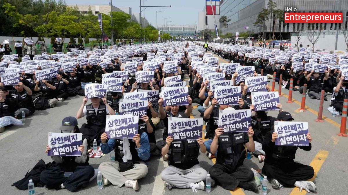 Can Samsung resolve its growing worker bonus dispute in time?