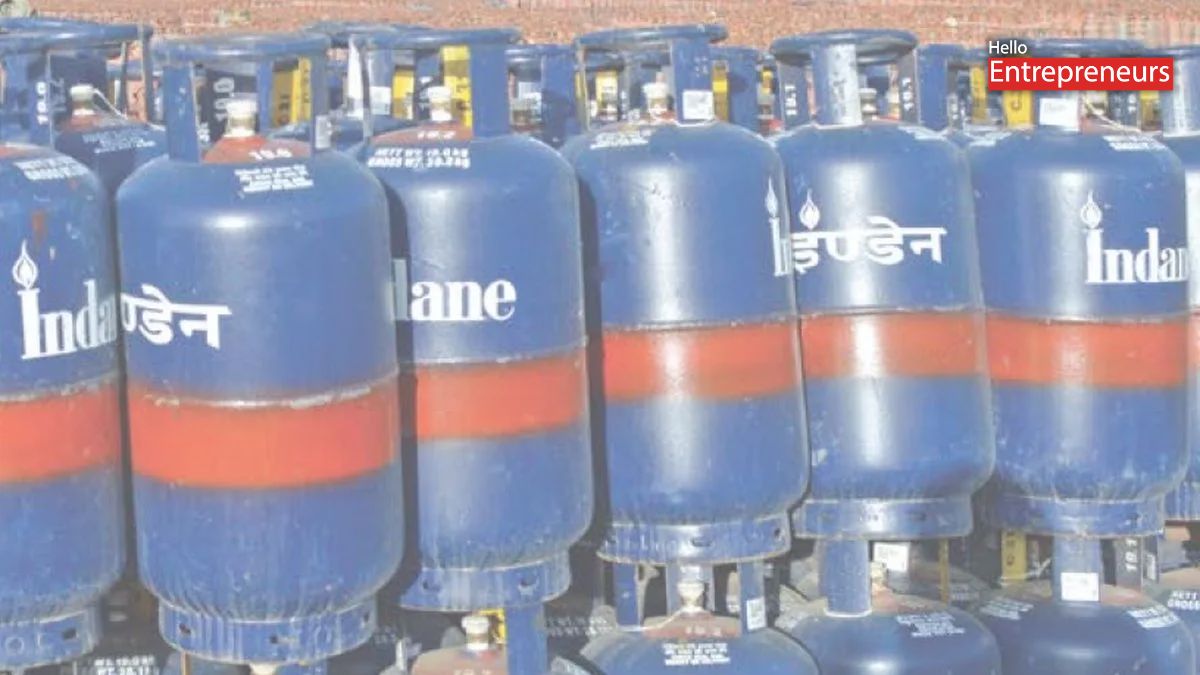 A whiff of Acche Din? Commercial LPG prices reduced by ₹200