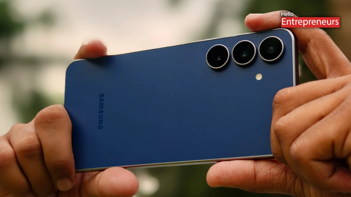 Galaxy S26 FE leak suggests Samsung will reuse previous camera hardware