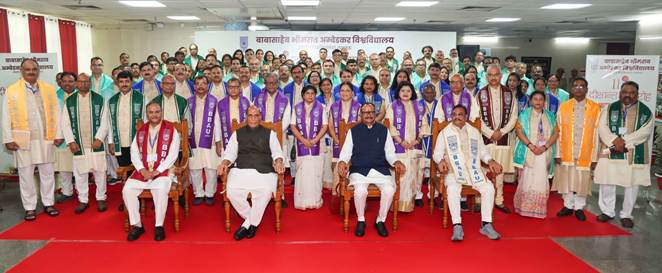 Raksha Mantri urges youth to acquire knowledge, question injustice & bring change through democratic means
