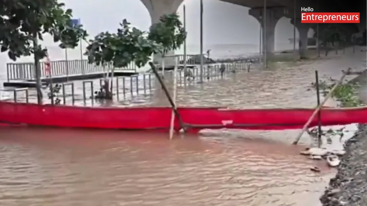 Ganga breaches highest flood mark in Patna; low-lying areas on alert-HE