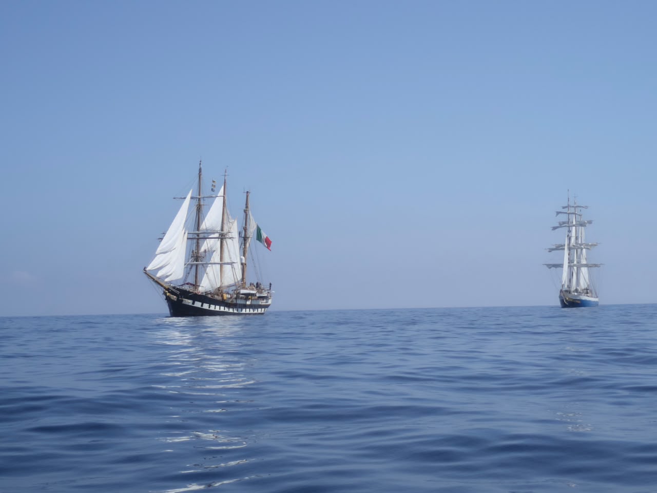LOKAYAN 2026: INDIAN NAVAL SHIP SUDARSHINI SAILS INTO LIVORNO, ITALY, STRENGTHENING BILATERAL FRIENDSHIP