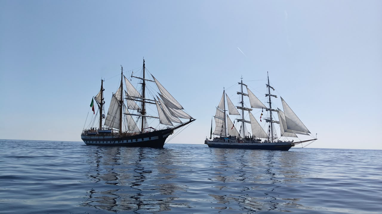 LOKAYAN 2026: INDIAN NAVAL SHIP SUDARSHINI SAILS INTO LIVORNO, ITALY, STRENGTHENING BILATERAL FRIENDSHIP