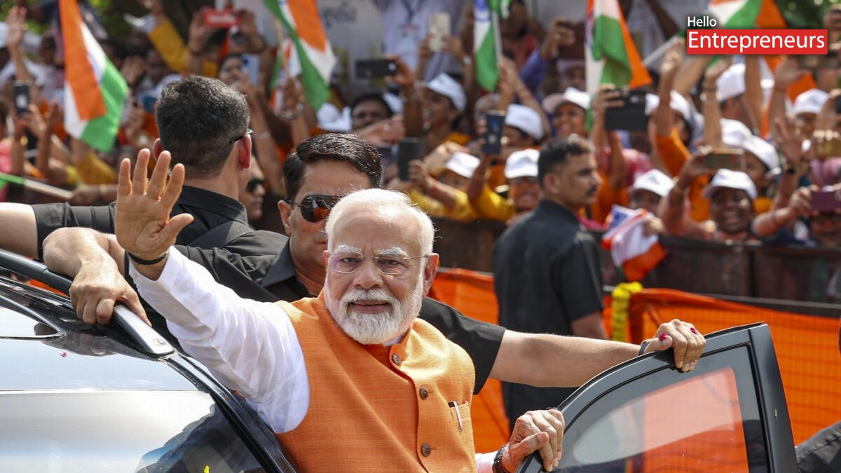 PM Modi gets grand welcome in Vadodara, launches projects worth over Rs 35,000 crore