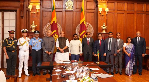 Raksha Mantri Holds Courtesy Meeting with Sri Lankan President in Colombo
