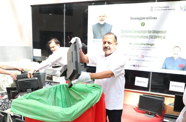 Dr. Jitendra Singh Launches ‘Special Swachhata Campaign 6.0’ Across Personnel, Science & Technology and Earth Sciences Ministries